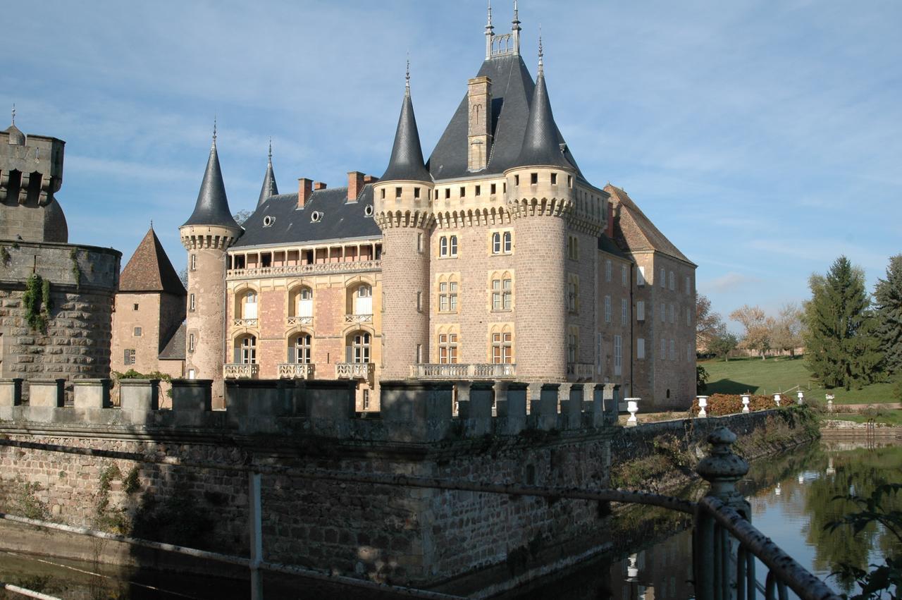 Hotel De Bourgogne La Clayette Exteriör bild